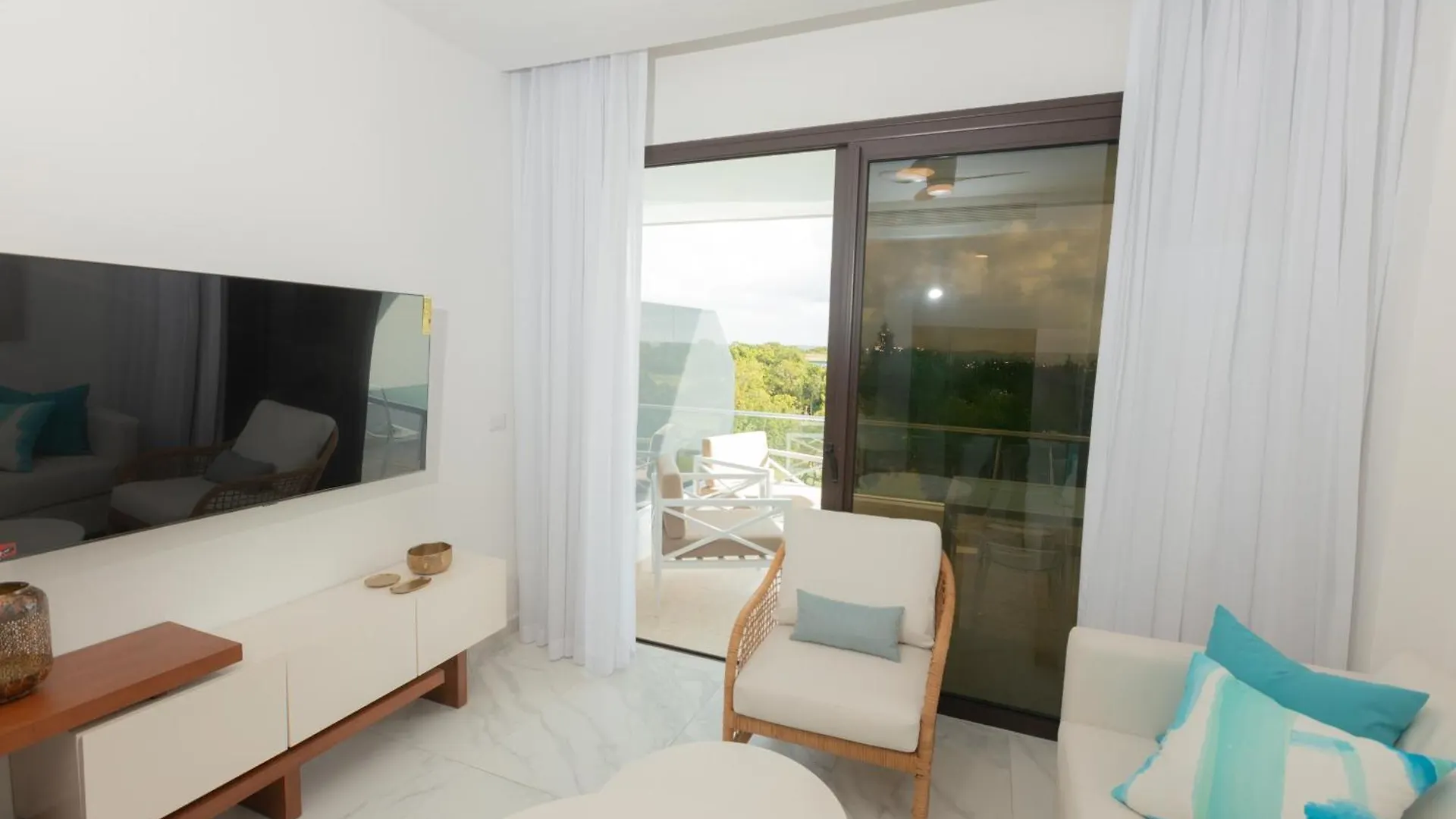 Brand New Caribbean Getaway At Canarock! Punta Cana